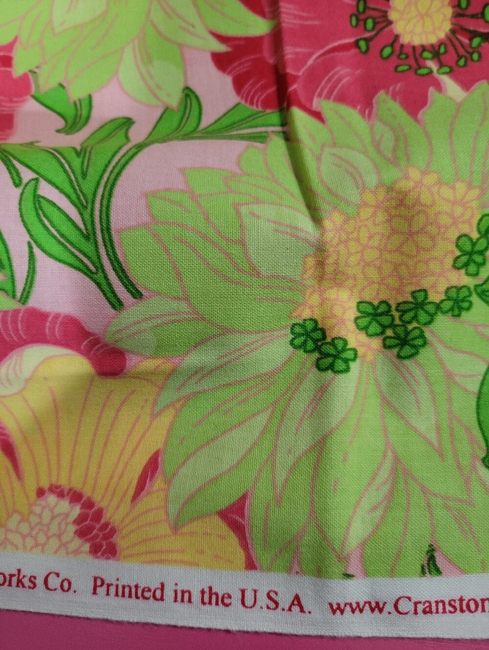 VIP By Cranston Vibrant Floral Sewing Fabric (1523)
